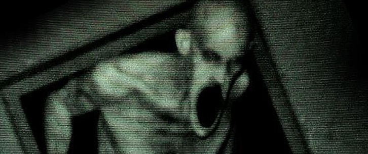 Grave Encounters 2 (2012)